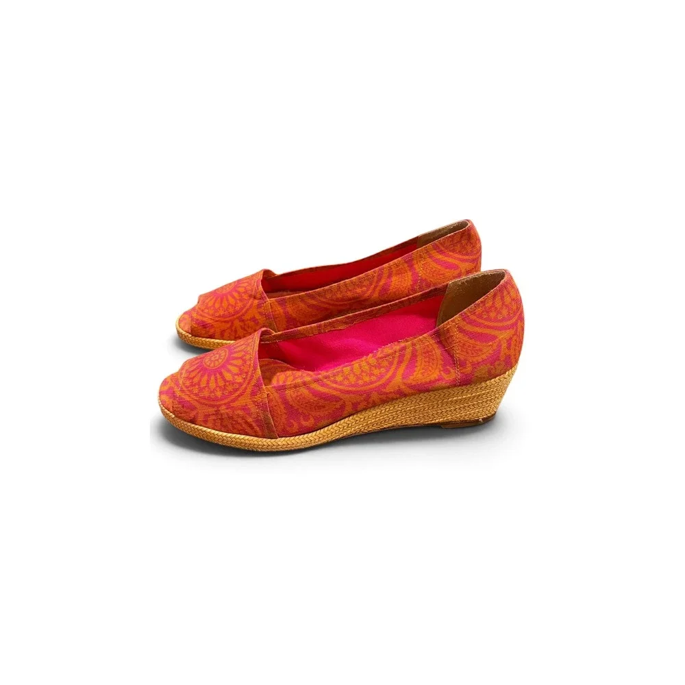 Stuart Weitzman Theodora Callum Wedge 9 - 9.5 Pink Orange Medallion Espadrille